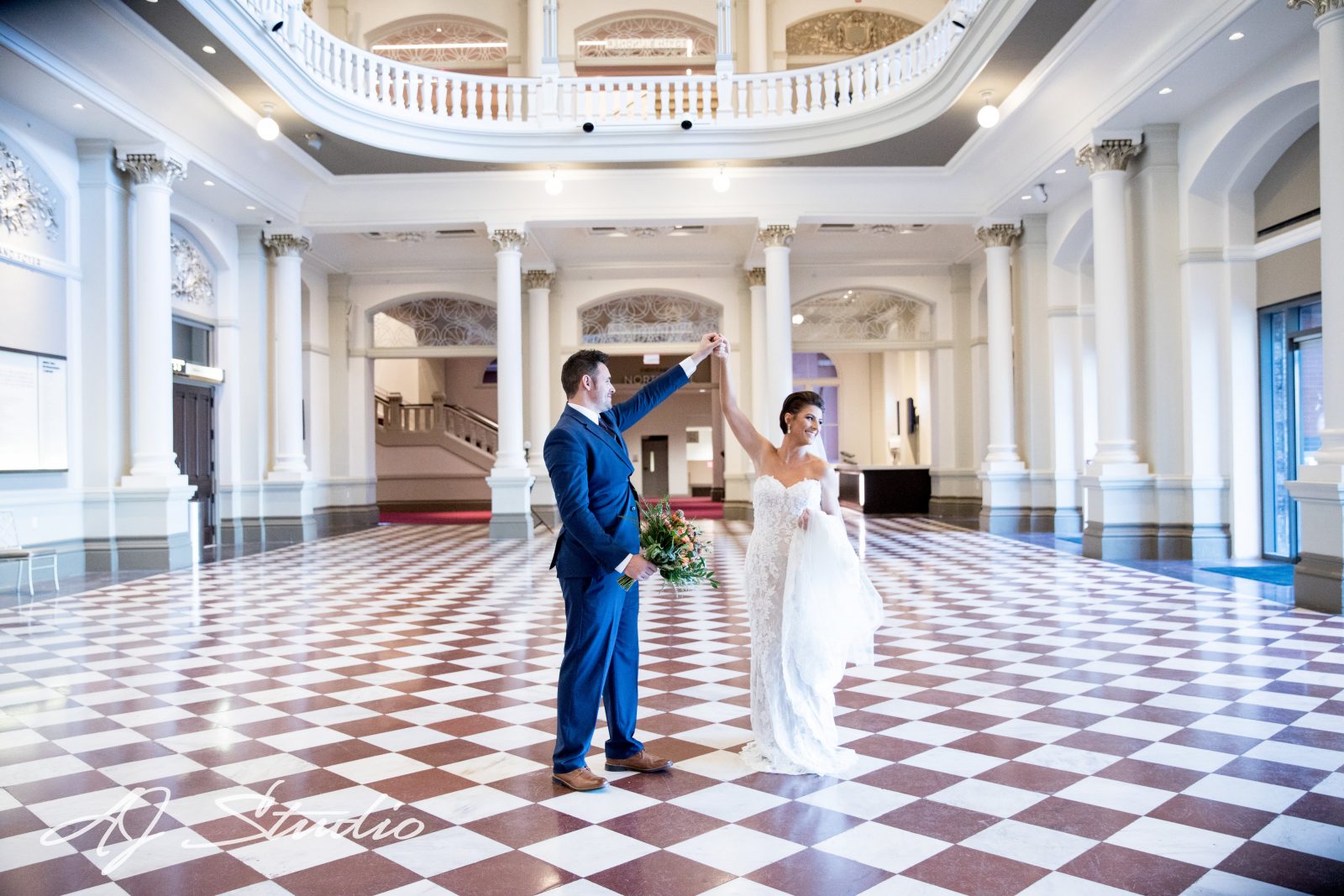 Spotlight On Ohio Wedding Venue Cincinnati Music Hall Cincinnati